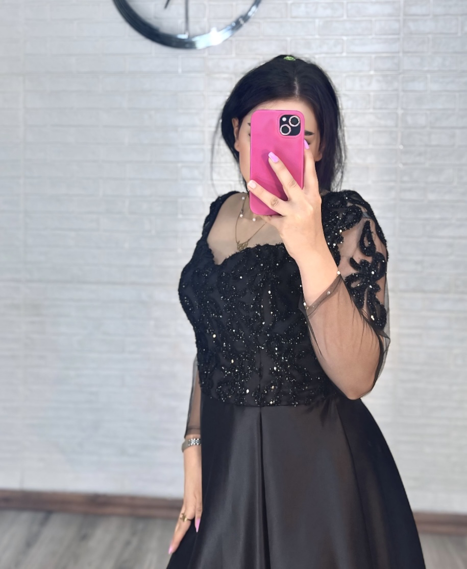 ماکسی‌ پولک دوزی پشت بندی مشکی